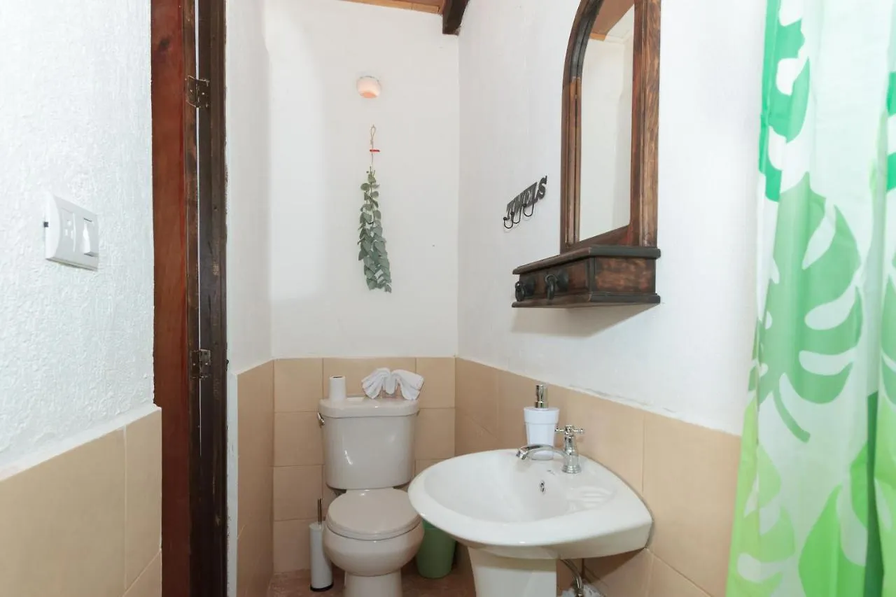 Casa Tamarindo Bed and Breakfast Antigua